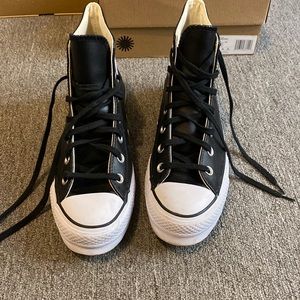 All star Chucks 🖤